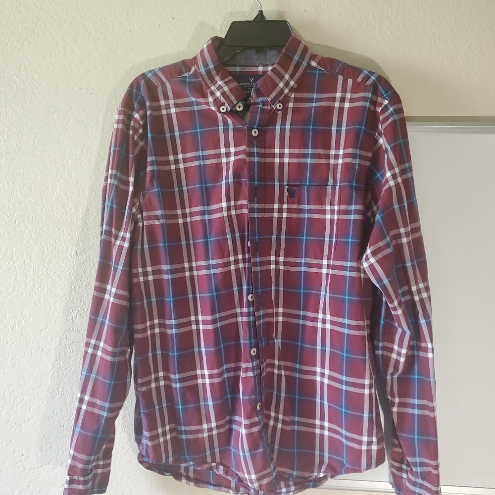 American Eagle Mens Maroon Plaid SzM Button Front